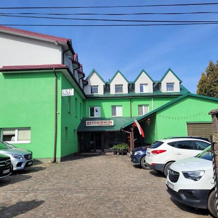 Albert Turystyczne Uslugi Hotelarskie Varsóvia Exterior foto