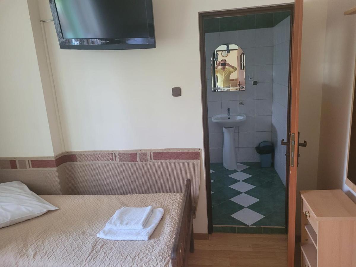 Albert Turystyczne Uslugi Hotelarskie Varsóvia Quarto foto